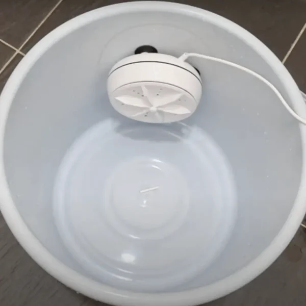 mini washing washing fitting into bucket